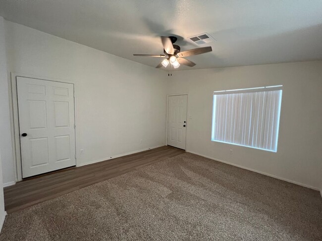 Building Photo - NICE 4 BEDROOM HOME!