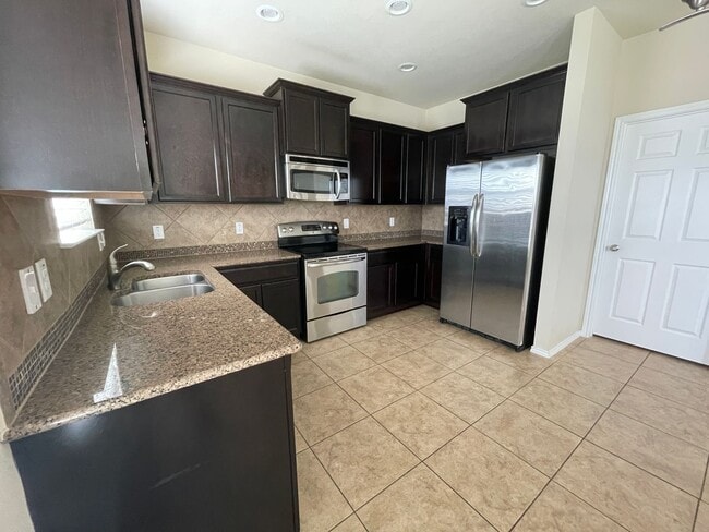 Building Photo - 9514 Fratelli Court