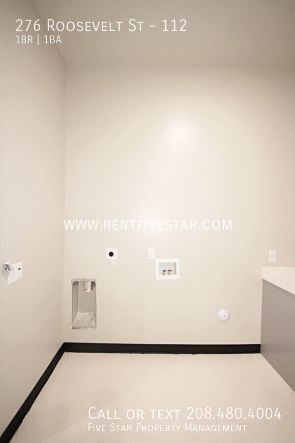 Building Photo - 276 Roosevelt St