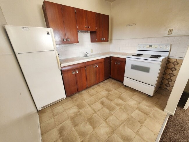 Building Photo - 6666 Cholla Ave