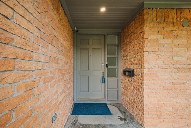 Foto del edificio - 1708 Ruella Ln