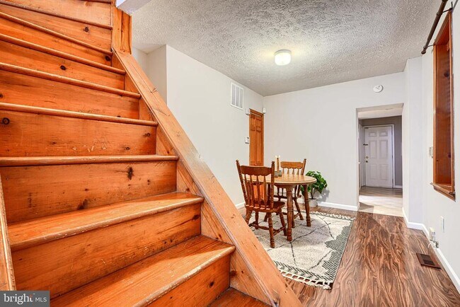 Foto del edificio - 1230 Wall St