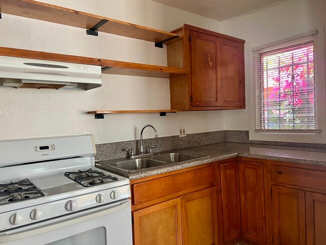 Foto del edificio - 4107 Effie St