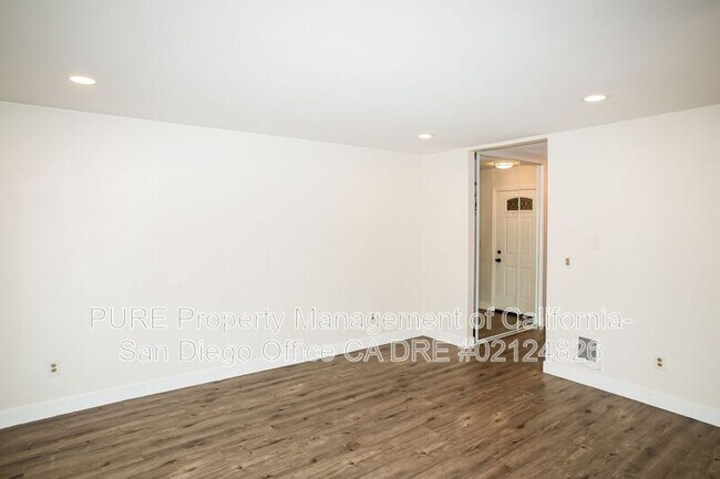 Building Photo - 3670 Arey Dr