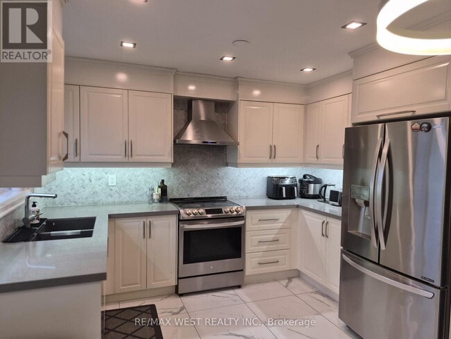 Building Photo - 3020 Cedarglen Gate