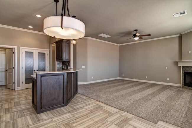 Foto del edificio - Beautiful Foster Signature Home in Great L...