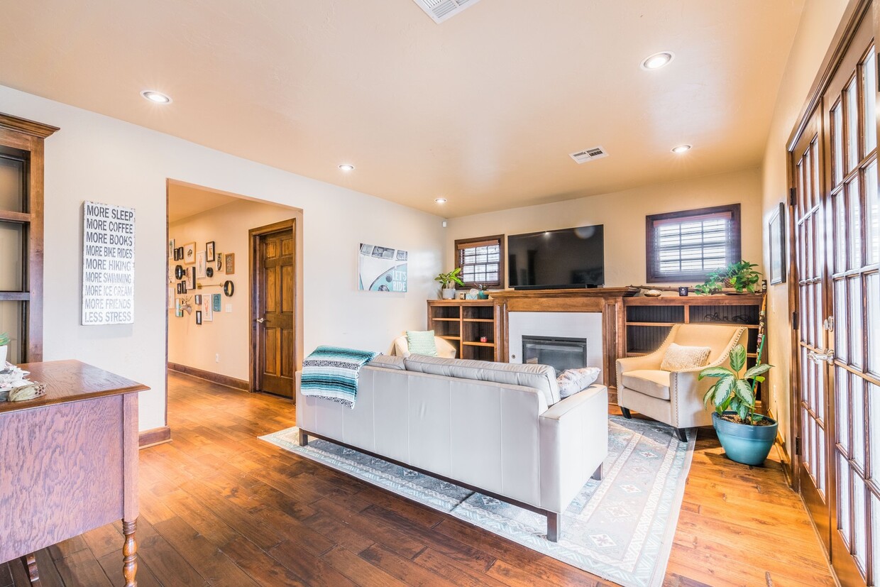 Foto principal - 9-24 Midtown-905 NW 12th, LLC