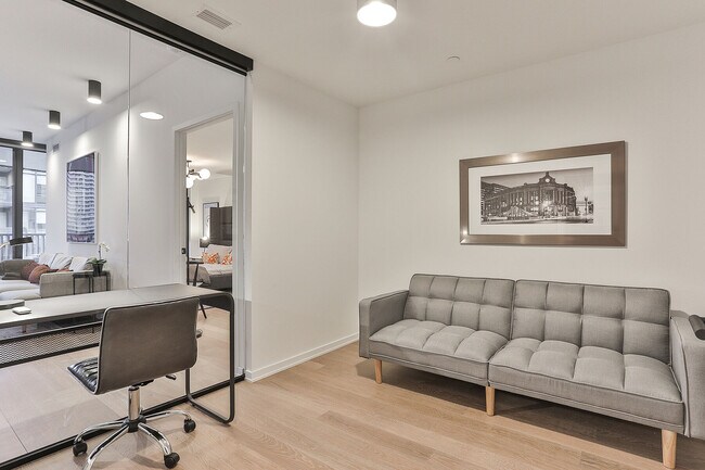 Building Photo - 41 Dovercourt Rd