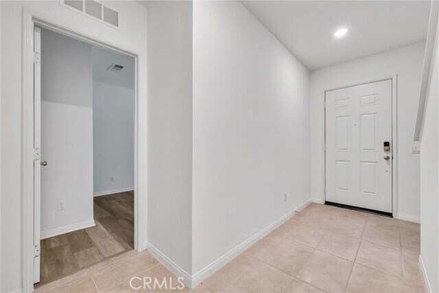 Building Photo - 1138 Tangerine Dr
