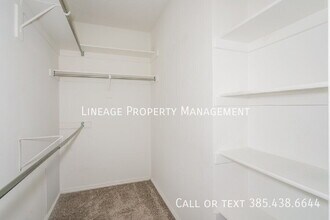 Building Photo - 460 W 2325 N