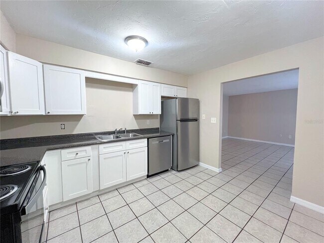 Foto del edificio - 703 SW 69th Terrace