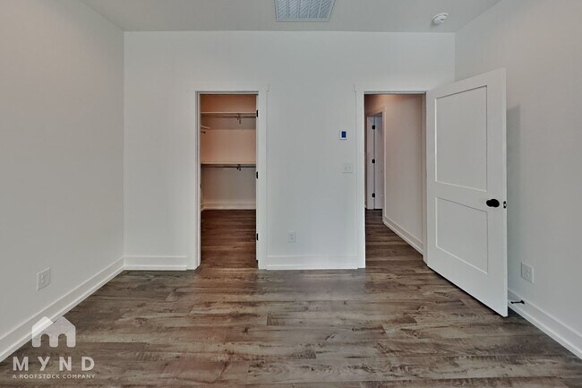 Building Photo - 1023 Trembeth Dr