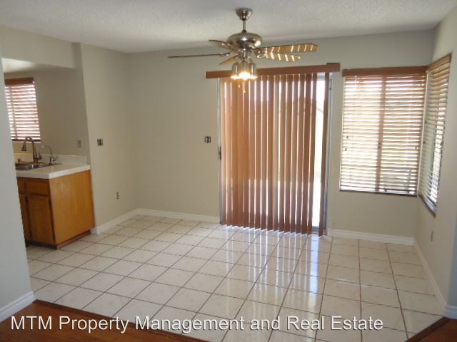 Building Photo - 10510 Flora Camellia Ct