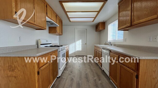 Building Photo - 3 Bed, 2 Bath Apple Valley Home!!!