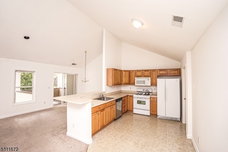 24 Bourne Cir, Hamburg, NJ 07419 Townhome Rentals in Hamburg NJ