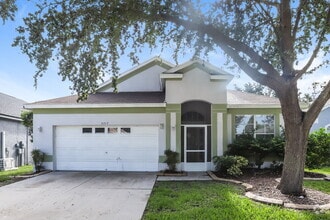 Building Photo - 6717 Cambridge Park Dr