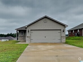 Building Photo - 960 Brookhaven Dr
