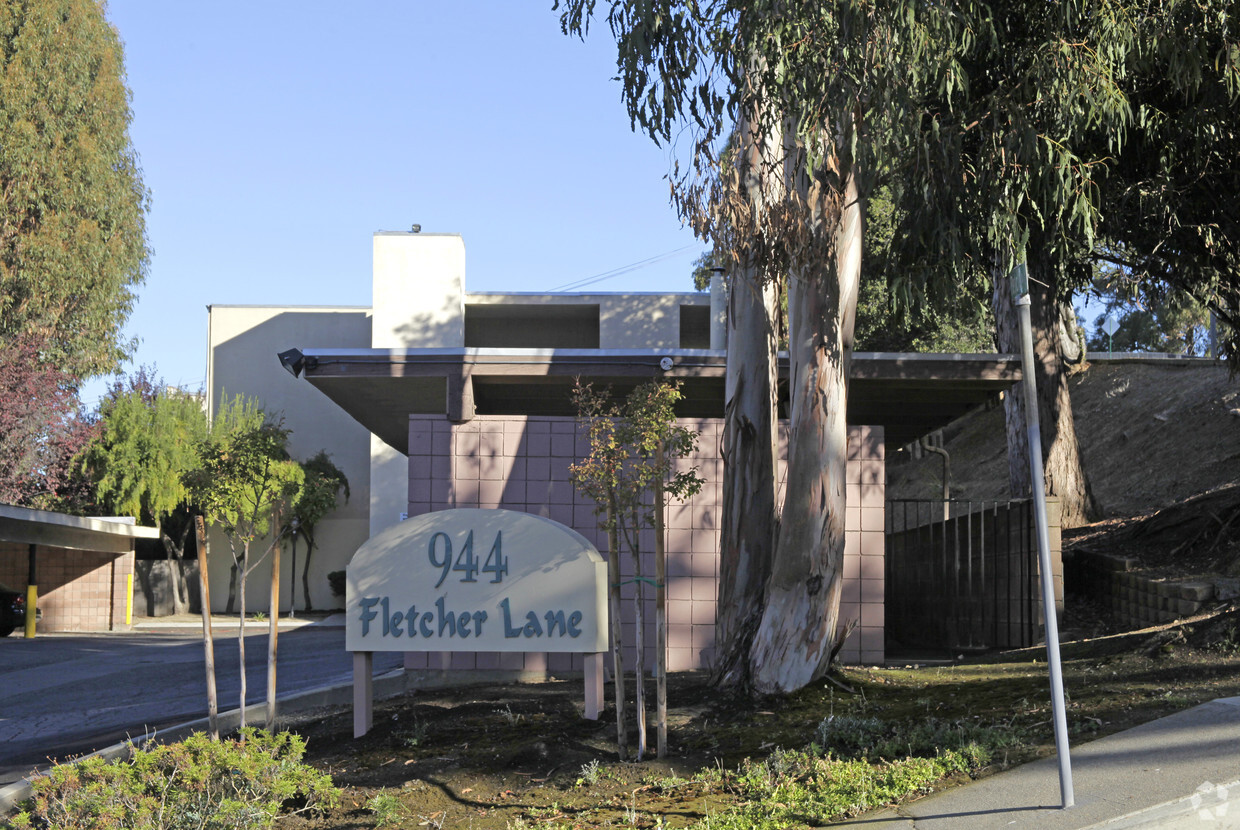 Building Photo - 944 Walpert St