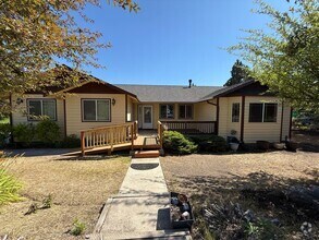 Building Photo - 63363 NE Brightwater Dr