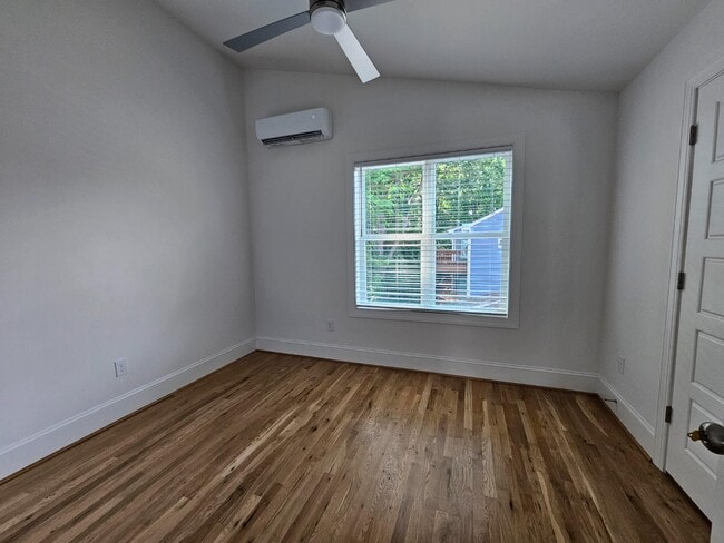 Building Photo - 3809 Burt Dr