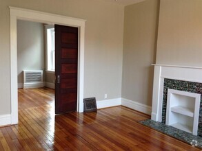 Building Photo - 2717 Arsenal St