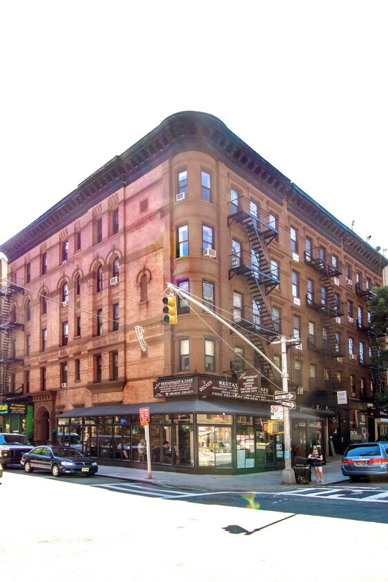 Building Photo - 1746 2nd Ave