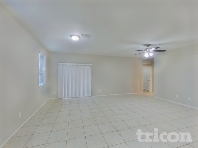 Building Photo - 16971 N Quinto Dr