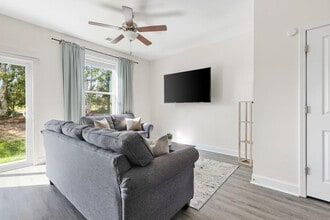 Building Photo - 739 Jacobs Millpond Rd