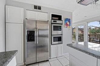 Building Photo - 8211 Katy Fwy
