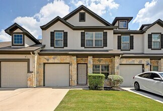 Building Photo - 11803 Frenchie Ln
