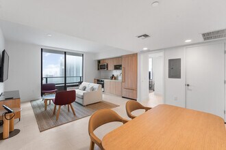 Building Photo - 125 NE 6th St