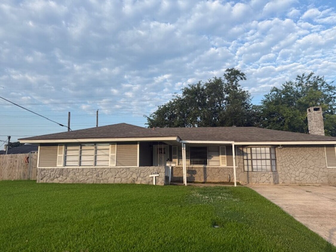 Foto principal - IMMEDIATE MOVE IN