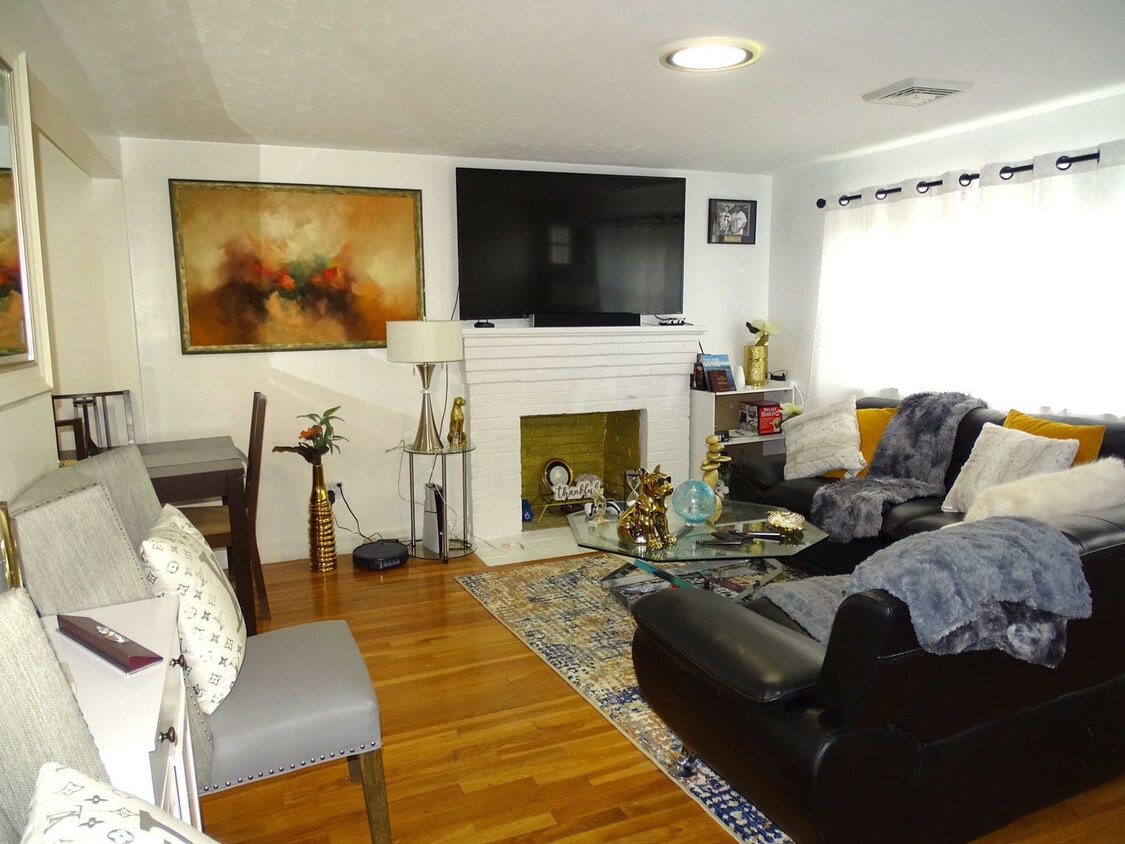Foto principal - 7 Scannell Rd