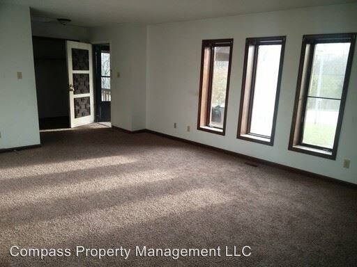 Building Photo - 160 Los Ranchos Dr