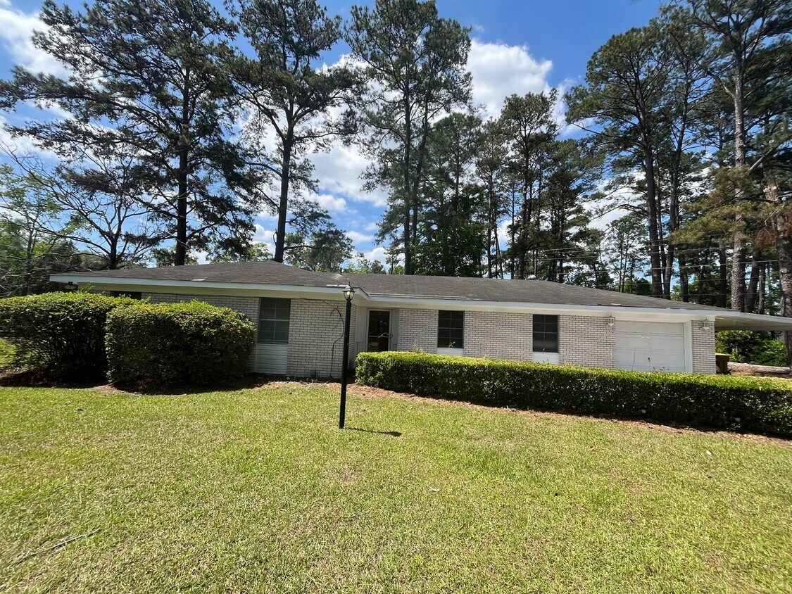 Foto principal - 201 Providence Dr