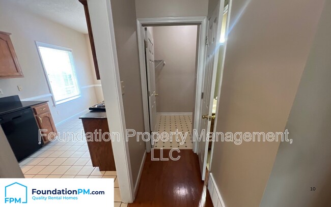 Building Photo - 8733 Clear Sky Path