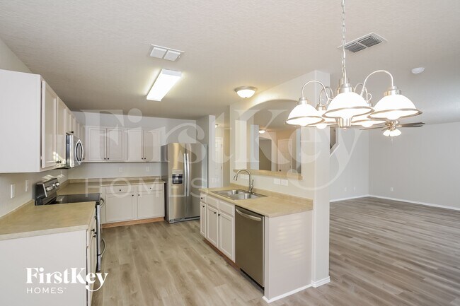 Building Photo - 10119 Roseangel Ln