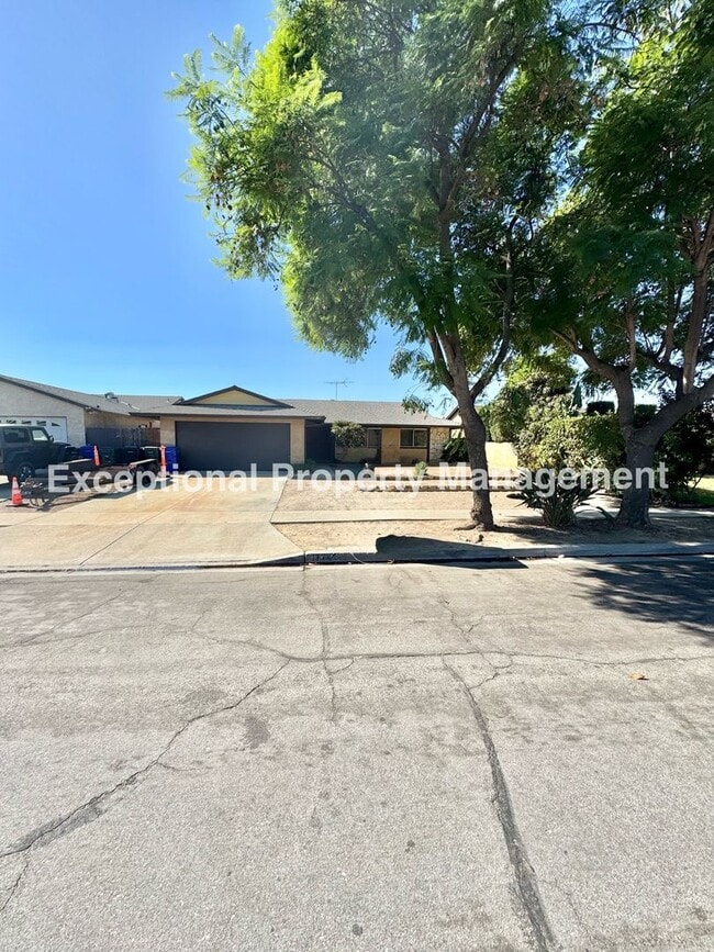 Building Photo - 17745 Malaga Dr