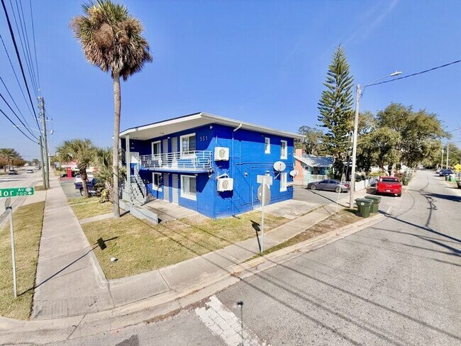 Foto del edificio - 551 N Ridgewood Ave