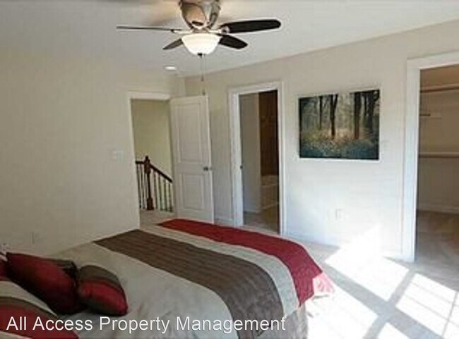 Foto del edificio - 3 br, 2.5 bath House - 209 W. 38th St
