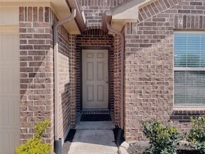 Building Photo - 8123 Carillon Way