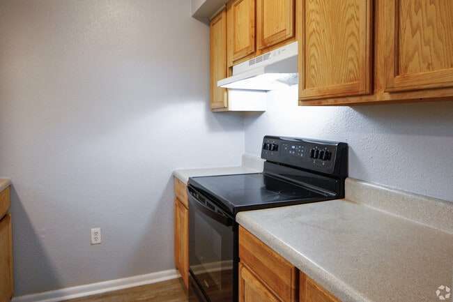 Building Photo - Bridgeport Apartments