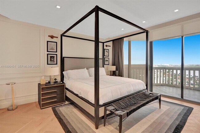 Foto del edificio - 2000 Island Blvd