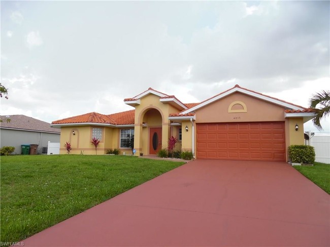 Building Photo - 4013 SW 17th Ave