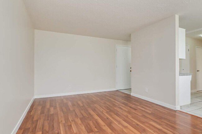 Photo du bâtiment - Alex Manor