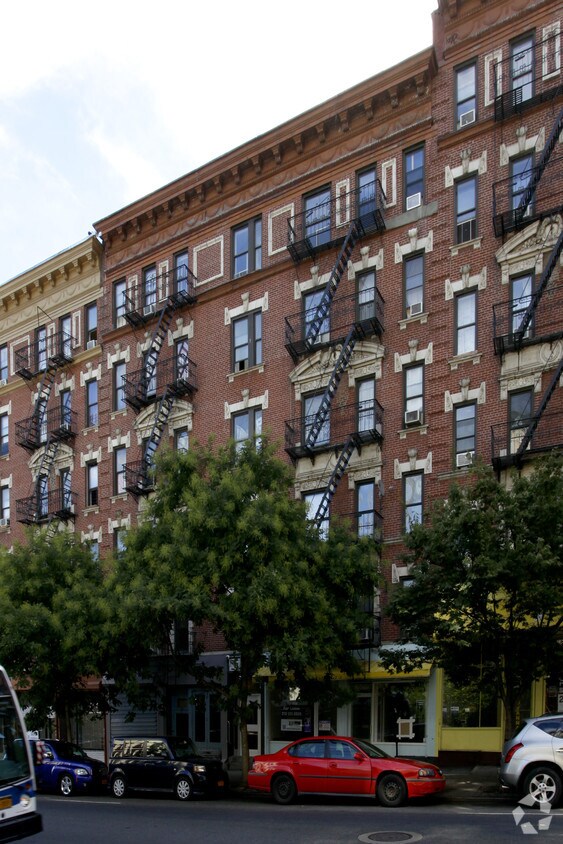 Primary Photo - 1569 Lexington Ave