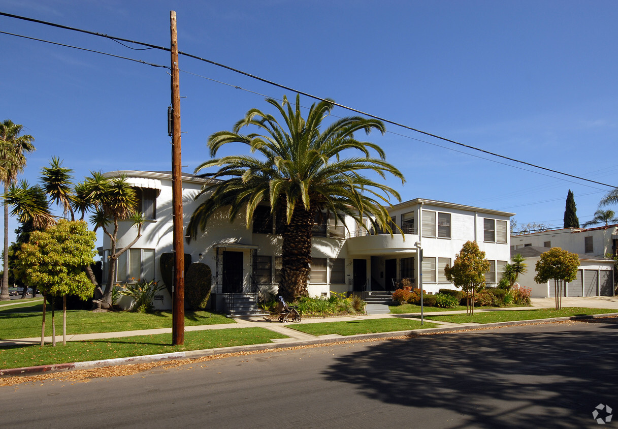 Primary Photo - Spaulding Flats