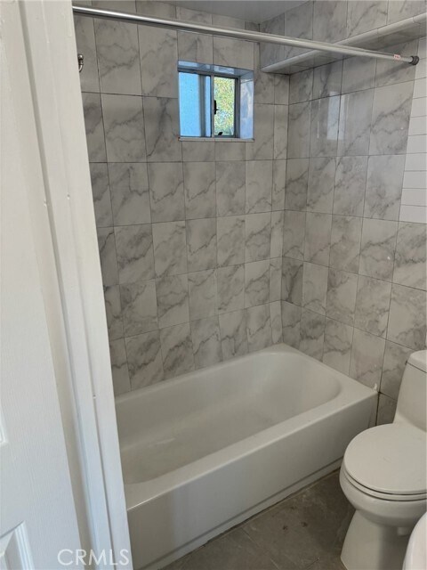 Foto del edificio - 1411 W 69th St