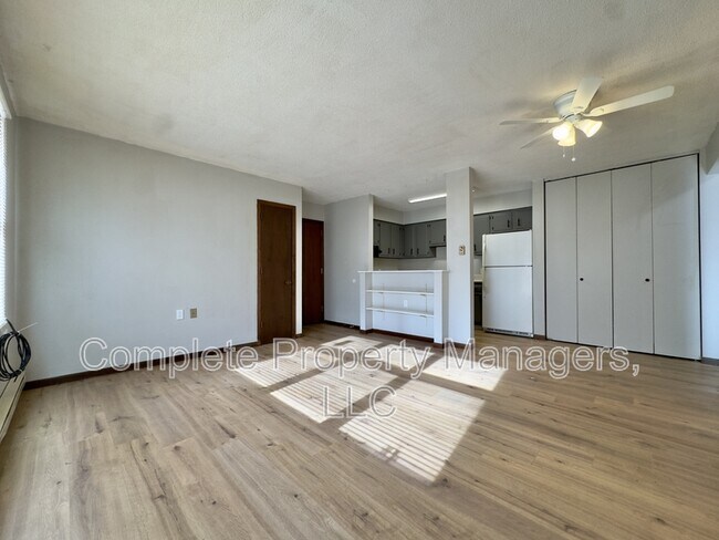 Foto del edificio - 208 Franke St