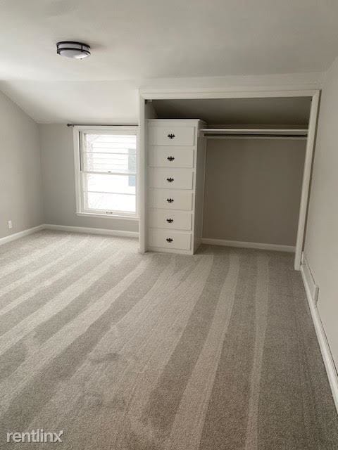 Building Photo - 3 br, 1.5 bath House - 4840 North Larkin S...